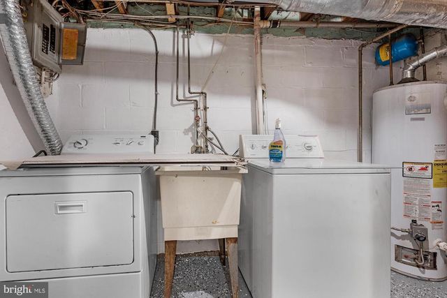 1909 HARMAN AVE, Baltimore, MD 21230