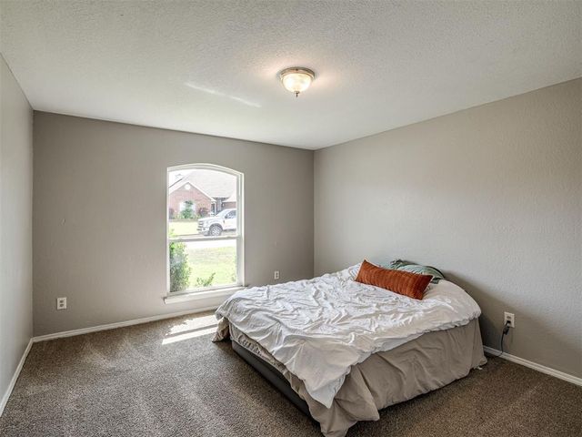 432 Cactus Road, Yukon, OK 73099