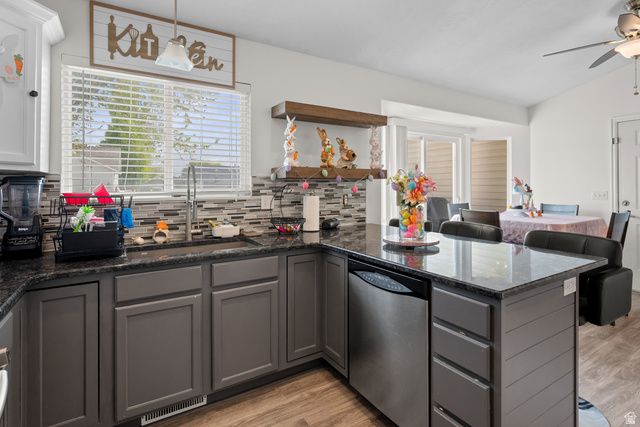 2152 E WEEPING WILLOW WAY, Eagle Mountain, UT 84005