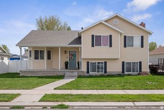 2152 E WEEPING WILLOW WAY, Eagle Mountain, UT 84005