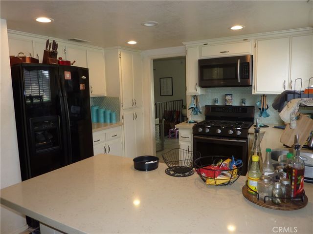 13766 Burning tree Drive, Victorville, CA 92395