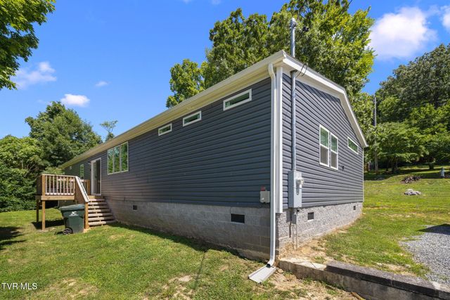 155 Lake Drive, Gray, TN 37615