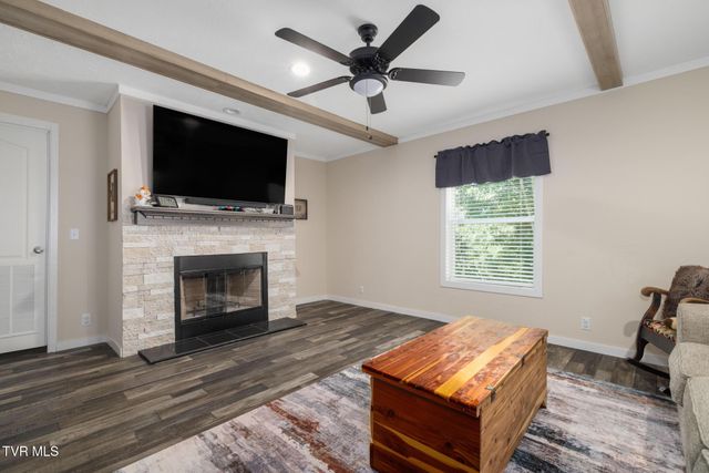 155 Lake Drive, Gray, TN 37615