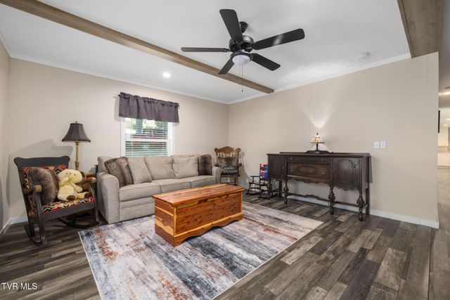 155 Lake Drive, Gray, TN 37615