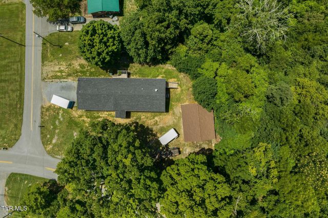 155 Lake Drive, Gray, TN 37615