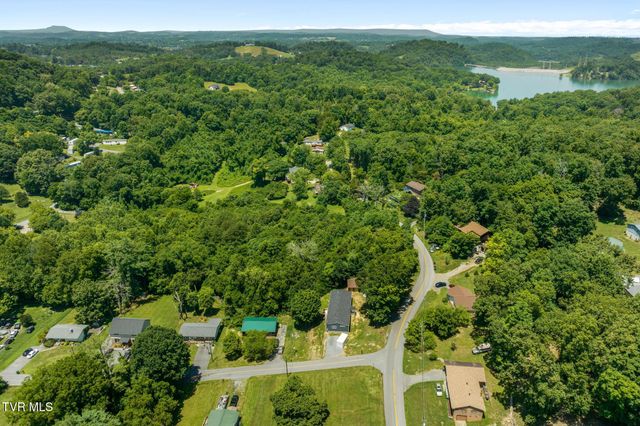 155 Lake Drive, Gray, TN 37615