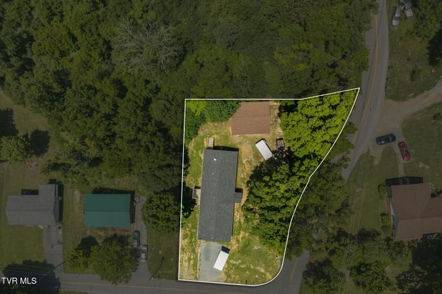 155 Lake Drive, Gray, TN 37615