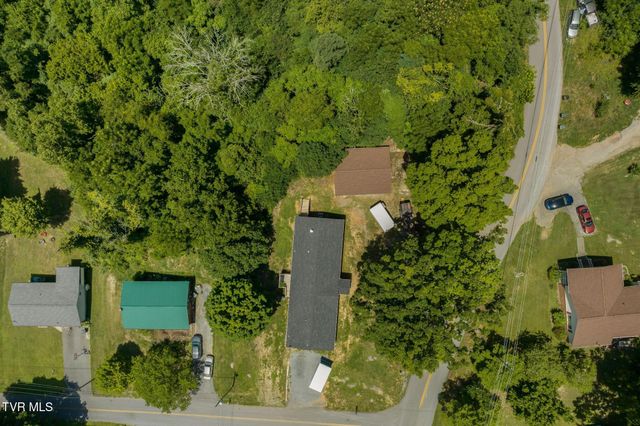 155 Lake Drive, Gray, TN 37615