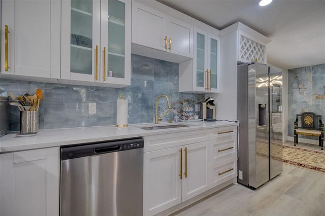 1871 DEL ROBLES TERRACE, Clearwater, FL 33764