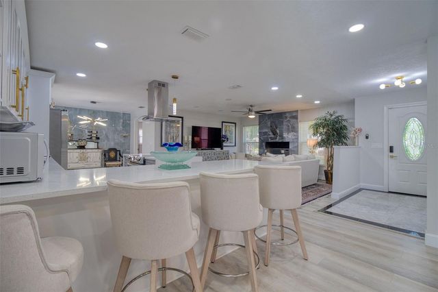 1871 DEL ROBLES TERRACE, Clearwater, FL 33764