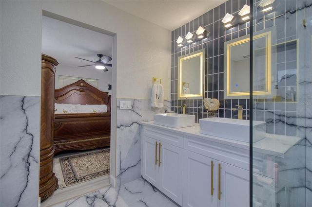 1871 DEL ROBLES TERRACE, Clearwater, FL 33764