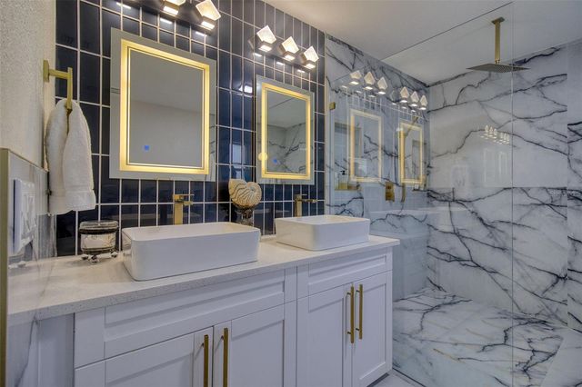 1871 DEL ROBLES TERRACE, Clearwater, FL 33764