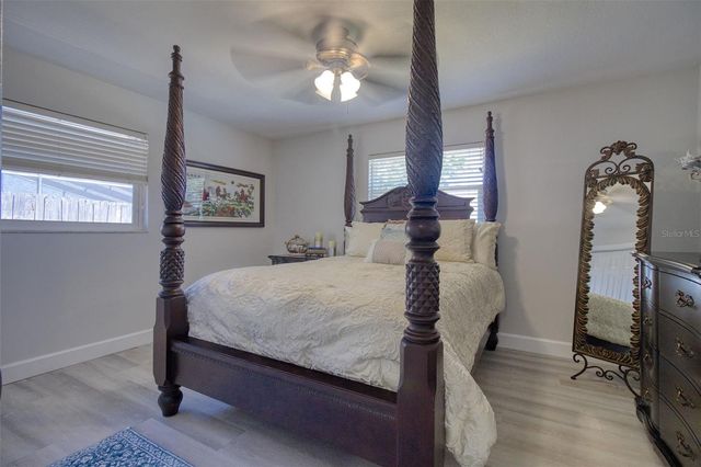 1871 DEL ROBLES TERRACE, Clearwater, FL 33764