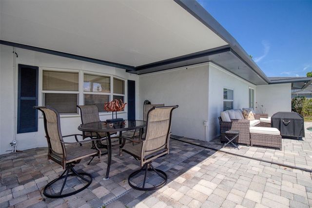 1871 DEL ROBLES TERRACE, Clearwater, FL 33764