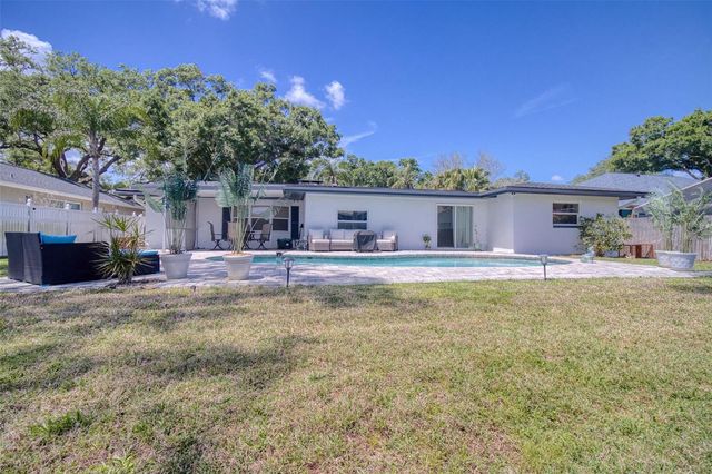 1871 DEL ROBLES TERRACE, Clearwater, FL 33764