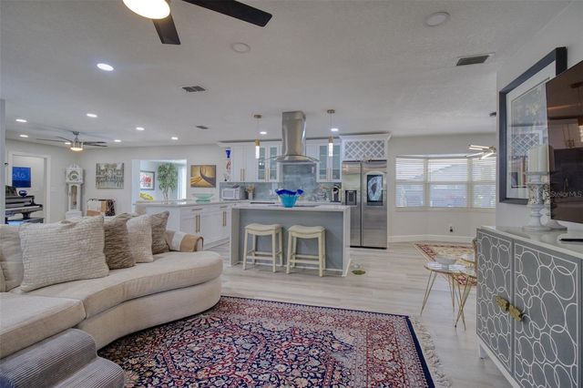 1871 DEL ROBLES TERRACE, Clearwater, FL 33764