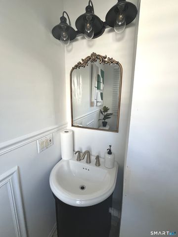 17 Paradiso Street, Norwalk, CT 06854