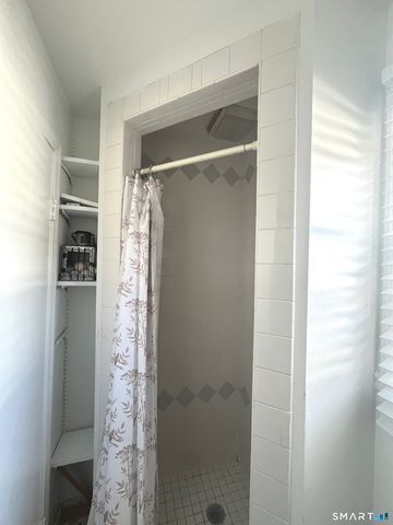 17 Paradiso Street, Norwalk, CT 06854