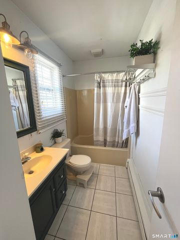 17 Paradiso Street, Norwalk, CT 06854