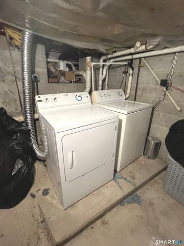 17 Paradiso Street, Norwalk, CT 06854