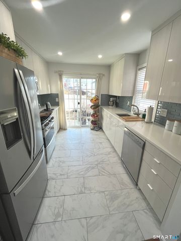 17 Paradiso Street, Norwalk, CT 06854