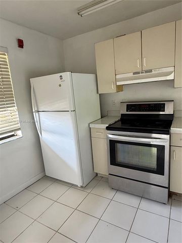 7670 SW 152nd Ave 1-202, Miami, FL 33193