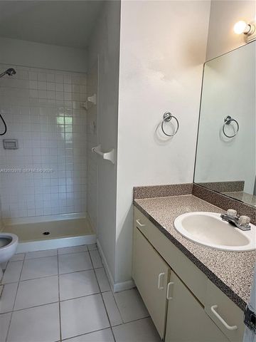 7670 SW 152nd Ave 1-202, Miami, FL 33193