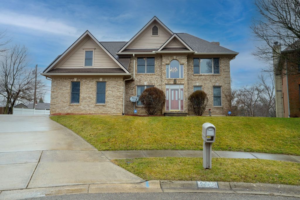 2442 Greystone Lane 2442 Greystone Lane, Springfield, OH 45503