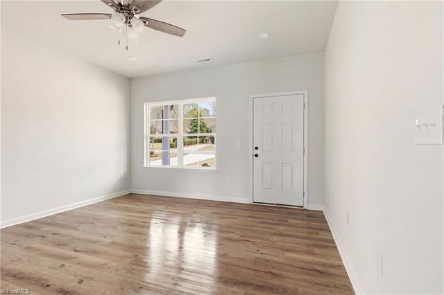 2924 Gilmer Avenue, Winston-salem, NC 27105