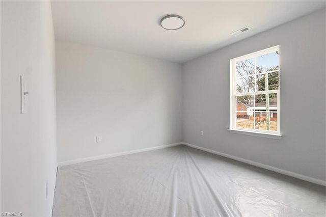 2924 Gilmer Avenue, Winston-salem, NC 27105