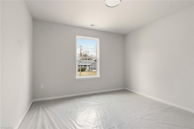 2924 Gilmer Avenue, Winston-salem, NC 27105