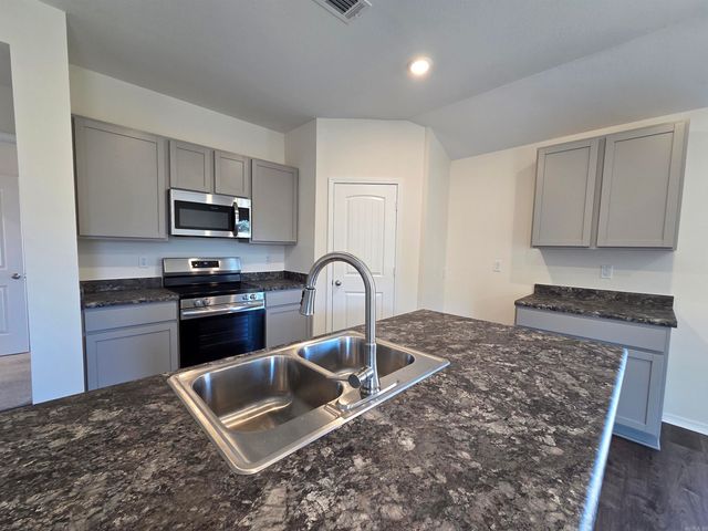 1537 Meadows Drive, Benton, AR 72019