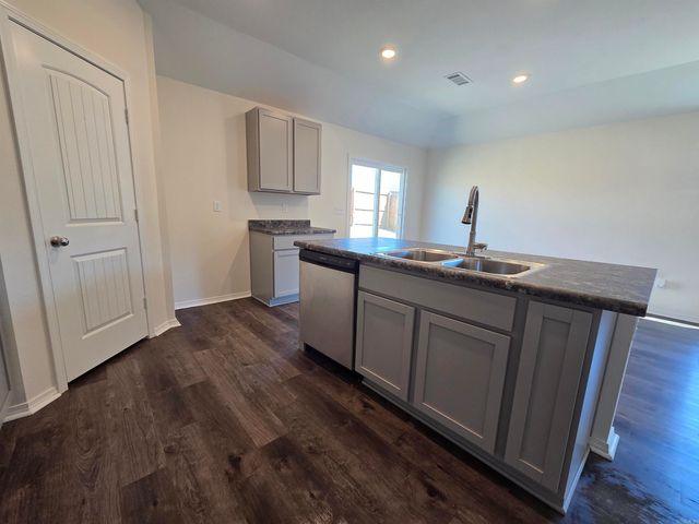 1537 Meadows Drive, Benton, AR 72019