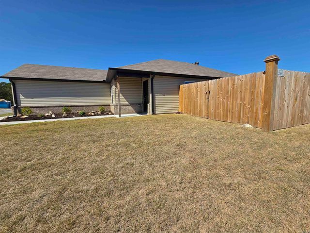 1537 Meadows Drive, Benton, AR 72019