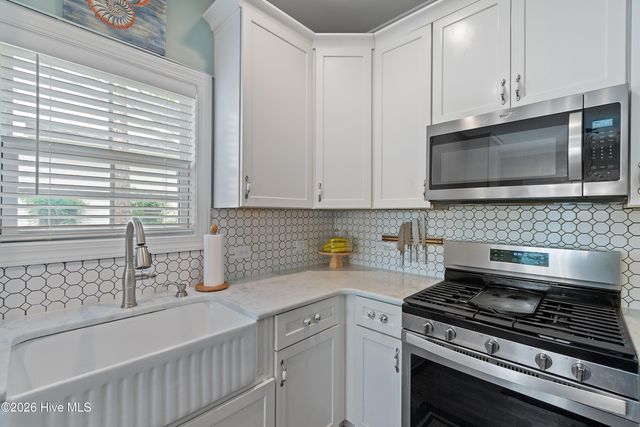 898 Boros Road, Southport, NC 28461
