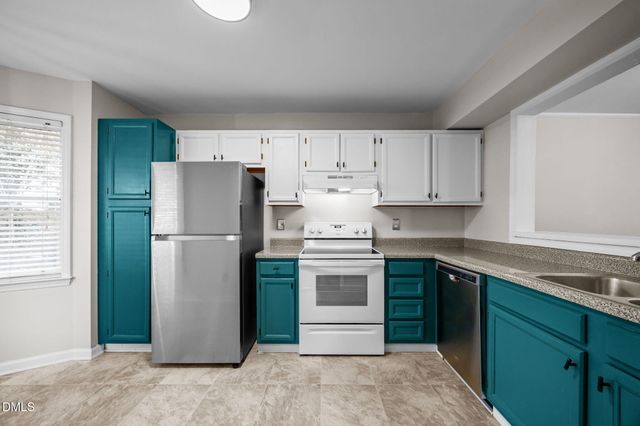 404 Broad Leaf Circle, Raleigh, NC 27613