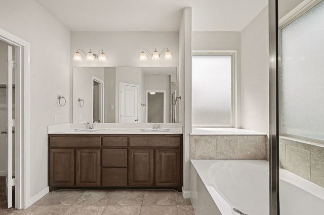 905 Falcon Road, Argyle, TX 76226