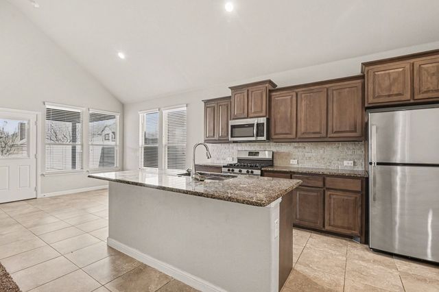 905 Falcon Road, Argyle, TX 76226