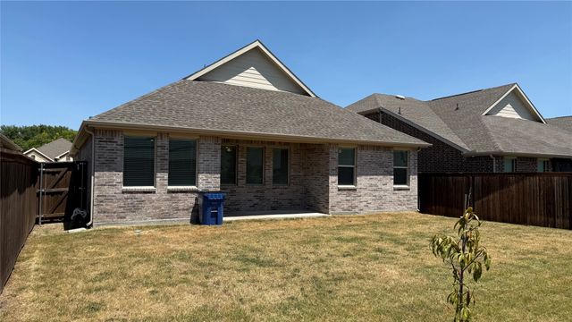 812 Carmen Street, Forney, TX 75126