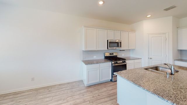 812 Carmen Street, Forney, TX 75126