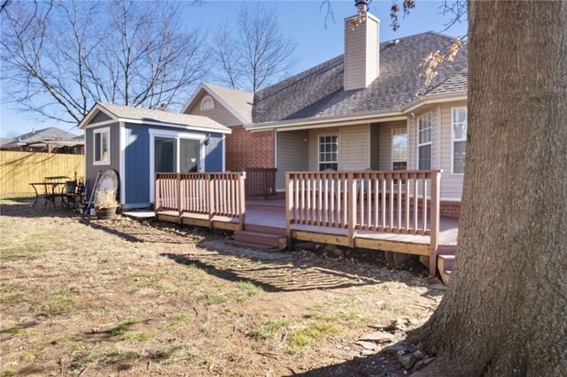 400 Linwood Avenue, Lowell, AR 72745