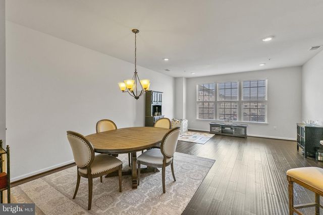 22035 BROADWAY AVENUE # 401F, Clarksburg, MD 20871