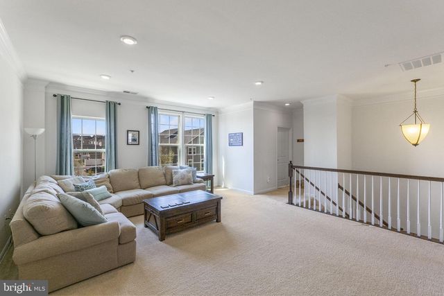 22035 BROADWAY AVENUE # 401F, Clarksburg, MD 20871