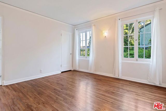 3486 Oak Glen Drive, Los Angeles, CA 90068