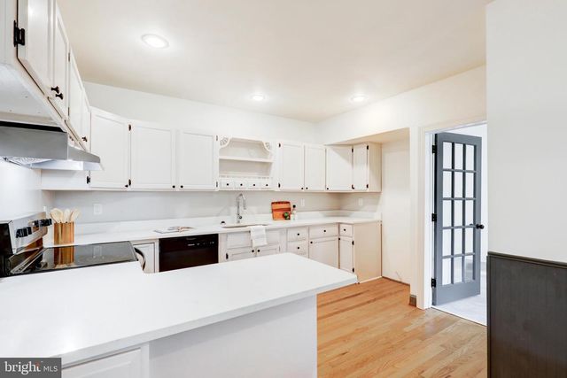 1319 W MAIN ST, Ephrata, PA 17522