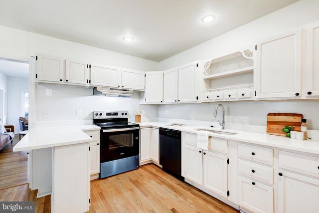 1319 W MAIN ST, Ephrata, PA 17522