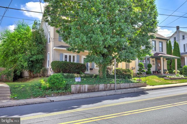 1319 W MAIN ST, Ephrata, PA 17522