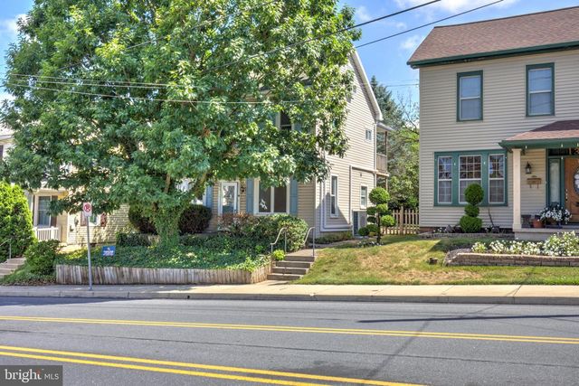 1319 W MAIN ST, Ephrata, PA 17522