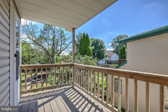 1319 W MAIN ST, Ephrata, PA 17522