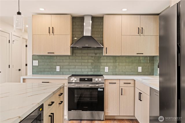 16317 127th Place SE, Renton, WA 98058